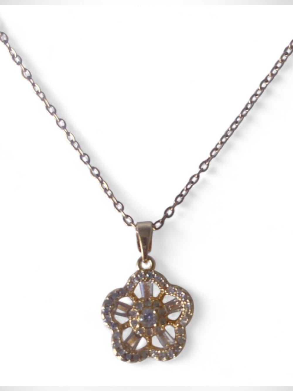 Gold Floral Pendant Necklace